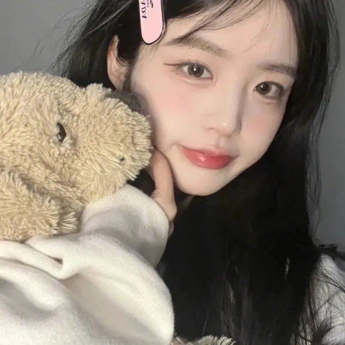 捡闺女后，废柴王爷被旺成了皇帝